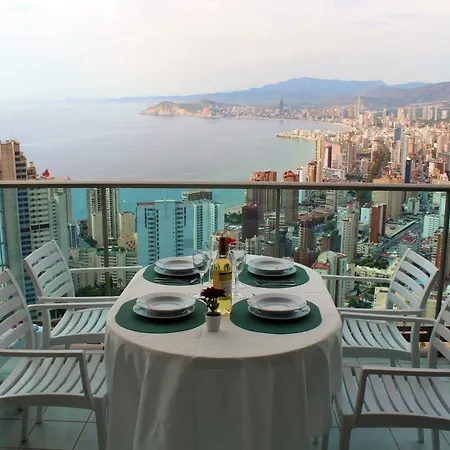 Skyline 33 Two Bedroom With Sea Views Daire *