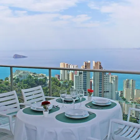 Daire Skyline 33 Two Bedroom With Sea Views Benidorm