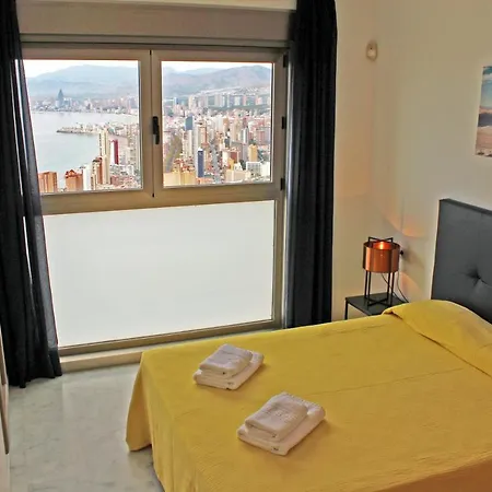 Daire Skyline 33 Two Bedroom With Sea Views *