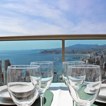 Skyline 33 Two Bedroom With Sea Views Daire